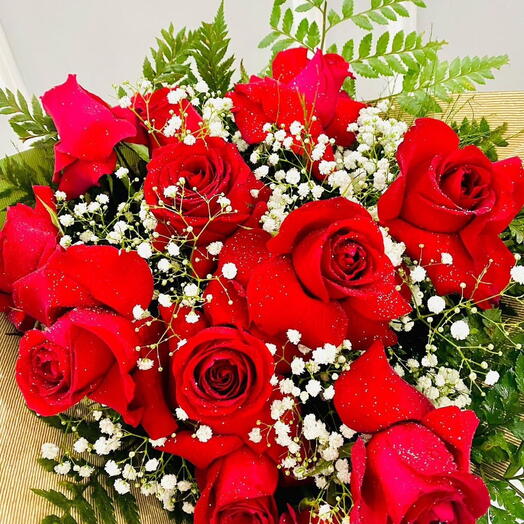 Buquê 12 rosas vermelhas