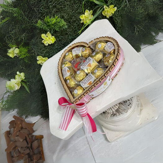 Cesta Coração de ferrero