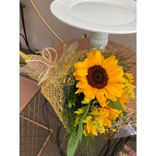 Buquê com 03 Girassois