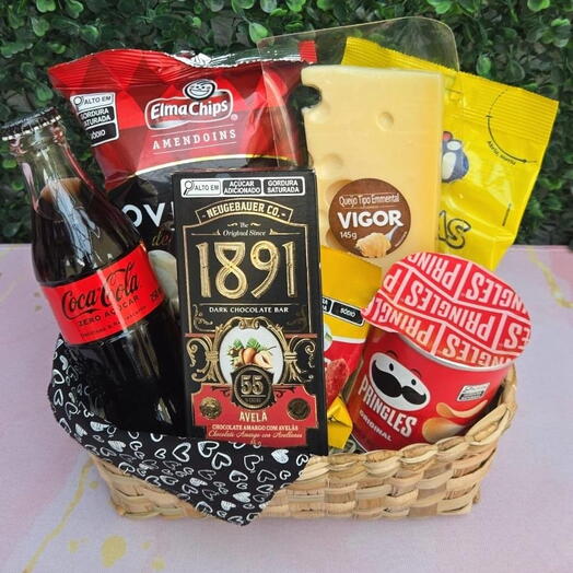 Cesta Gourmet com Cerveja e Queijo
