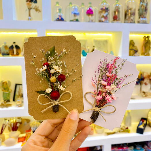 Mini Cartão com flores Desidratadas