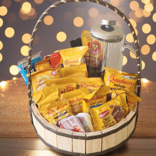 Cesta de Cafe da Manhã com Cafeteira Francesa