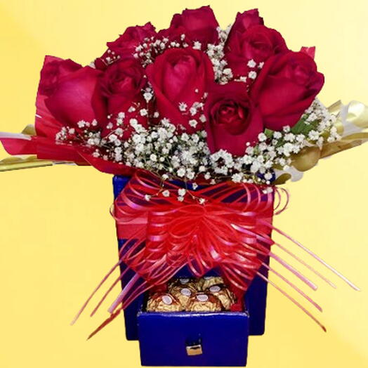 Caixa Box de Rosas e Ferrero Rocher