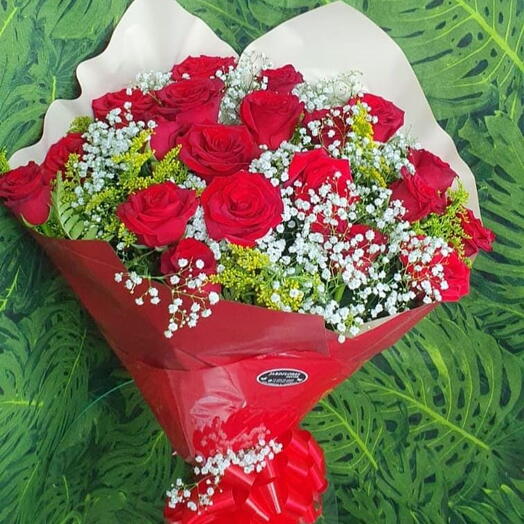 Buquê com 20 rosas