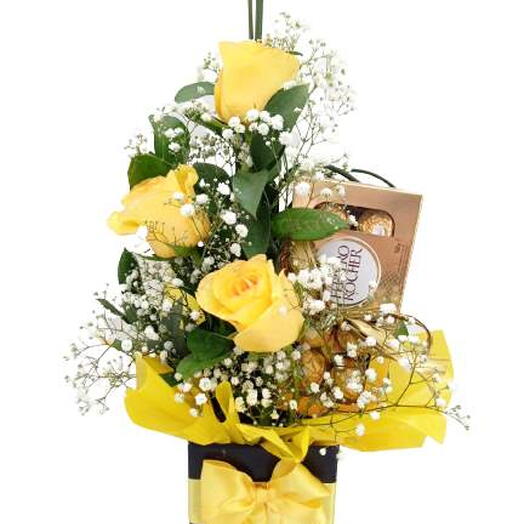 Arranjo com 3 Rosas Amarelas e Ferrero Rocher