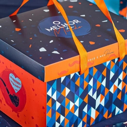 Caixa De Doces, Chocolates e Bolo especial Dia dos Pais