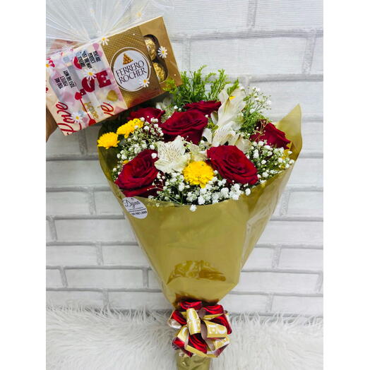 Buquê com 6 Rosas e Ferrero rocher