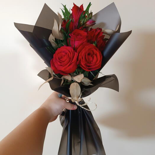 Buquê de Rosas vermelhas - Intenso Minimalista