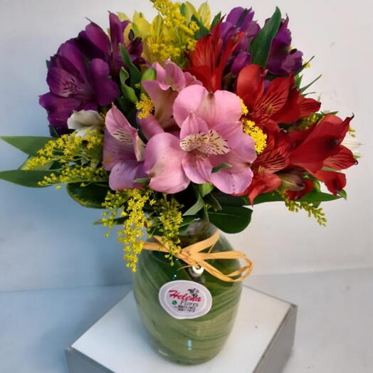 Arranjo com Astromelias