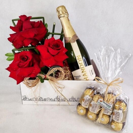 Cesta Espumante, Ferrero e Rosas