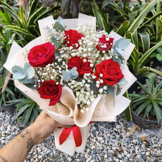 Buquê Tradicional c/6 Rosas Vermelhas