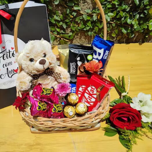 Cesta de Chocolate com Ursinho