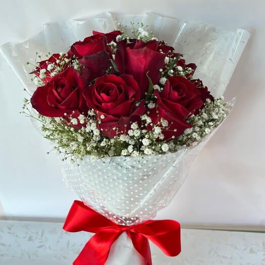 Buquê 12 Rosas Vermelhas