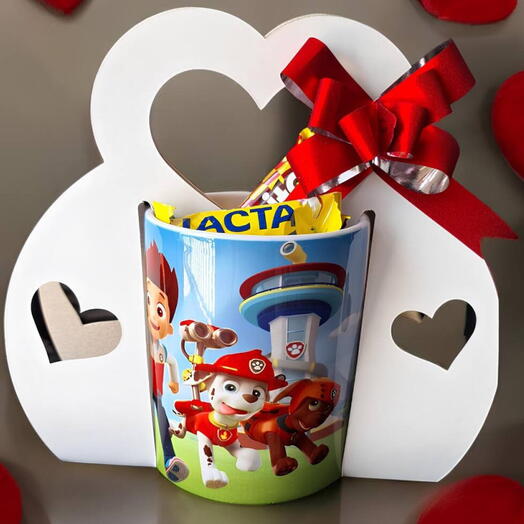 Caneca Patrulha Canina com Chocolates  "Dia das Crianças"