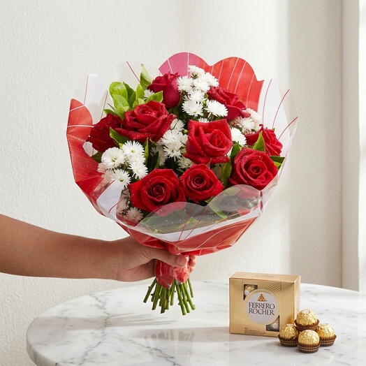 Buquê de Rosas Vermelhas e Ferrero Rocher Elegante