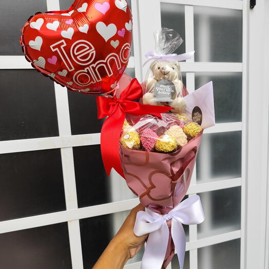 Dia das Mães - Buquê com morango, rosa e Ferrero Rocher Desejo + kit