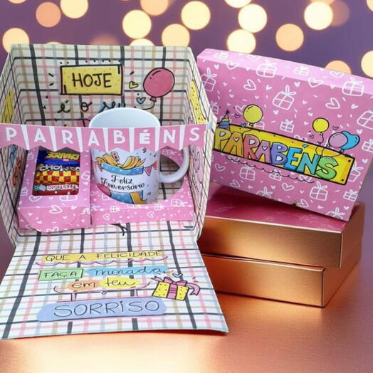 Presente Aniversario na Caixa Surpresa Parabens " Rosa " com Chocolates