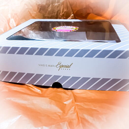 Fondue chocolate, cremes de avelãs, ninho , brownies e frutas