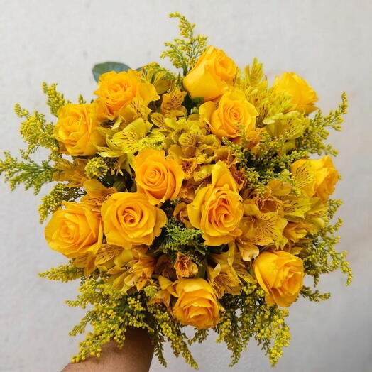 Buque de Rosas Amarelas