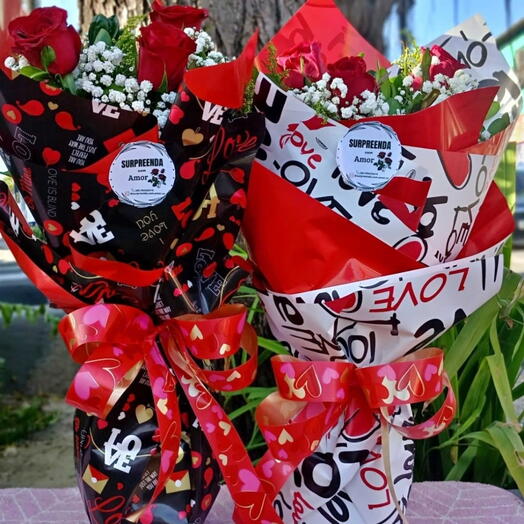 BUQUÊ GRANDE 3 ROSAS 50 CENTIMETROS