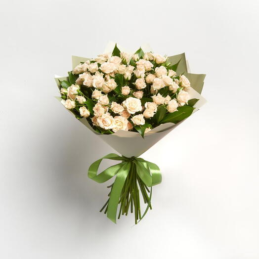 Buque de Rosas Creme