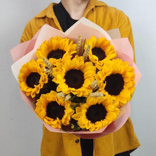 Buquê 7 Girassois com Trigo