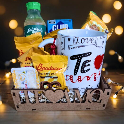 Cesta Namorados de Cafe da Manhã mini encanto com Caneca Te Amo