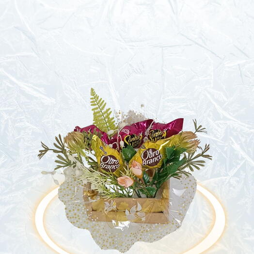 Mini Box Sonho Valsa Ouro Branco e Flores e flores permanentes