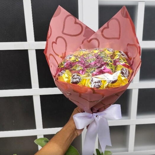 Buquê de Bombons Doce Amor Ouro branco e Sonho de Valsa