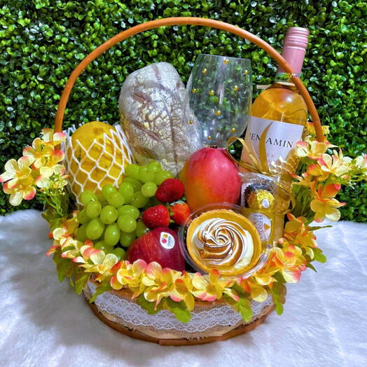 CESTA FRUTAS E VINHO