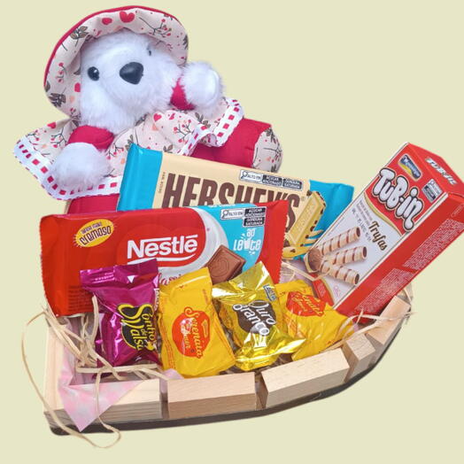 Bandeja Coração com Pelucia e Muito Chocolate