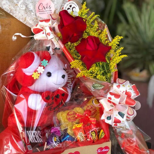 Cesta, Pelucia e Rosas