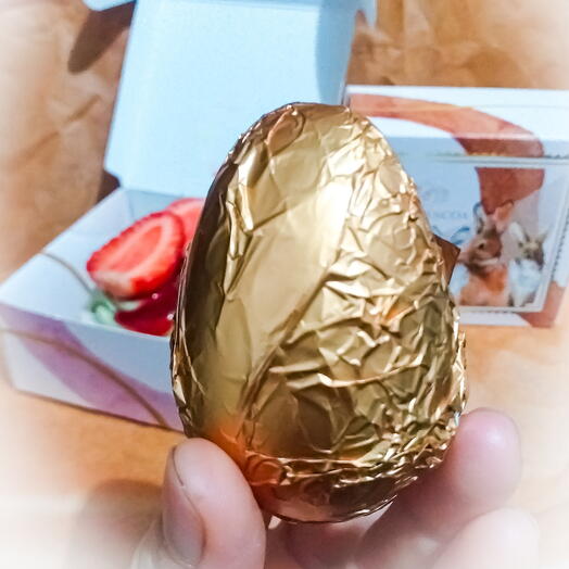 Sacola-caixa com 12 mini-ovinhos recheados