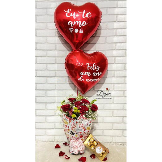 Ramalhete Tradicional Com 6 Rosas, Ferrero Rocher E Balões Personalizados