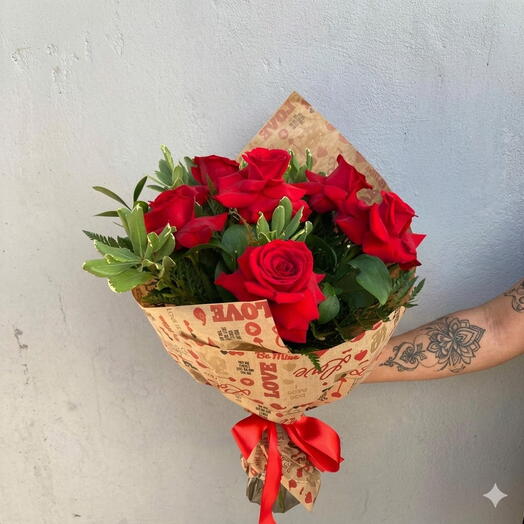 Buquê com 06 Rosas Importadas