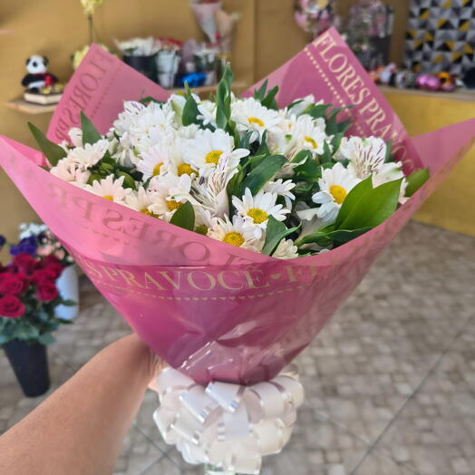 Buque de Margaridas Brancas