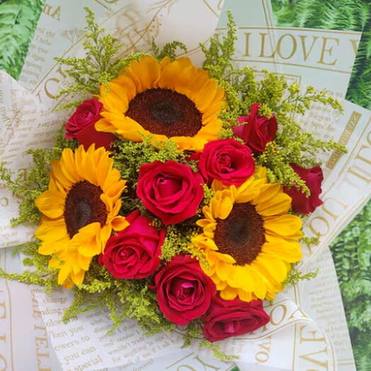 Buquê de Rosas e Girassois