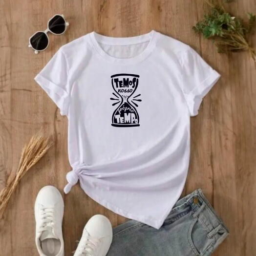 Camiseta Temos o Nosso Proprio Tempo