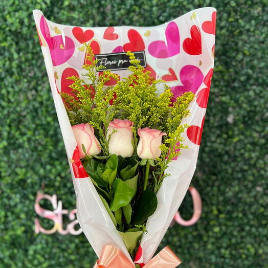 Trio De Rosas Cor De Rosa