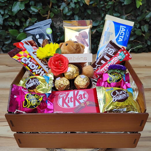 Cesta de Chocolate Grande - Escolha a Flor e o Ursinho