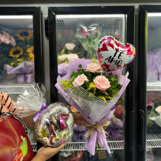 Mine Buquê com Chocolate e Balão