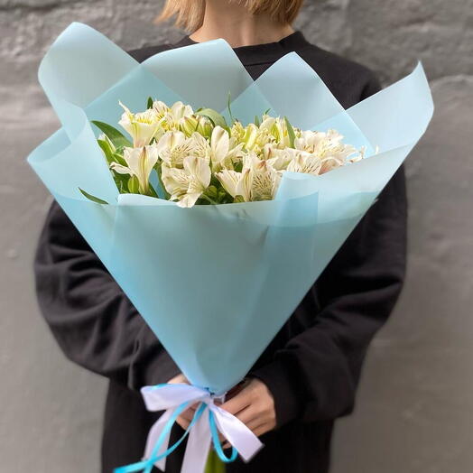 Buquê de alstroemerias brancas