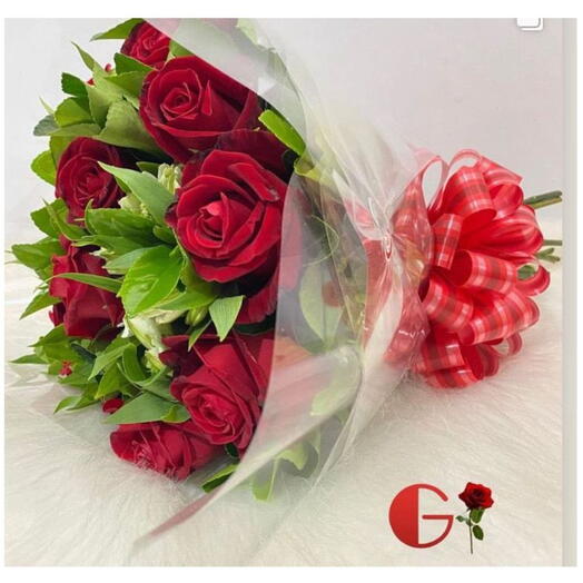 Buquê com 12 Rosas