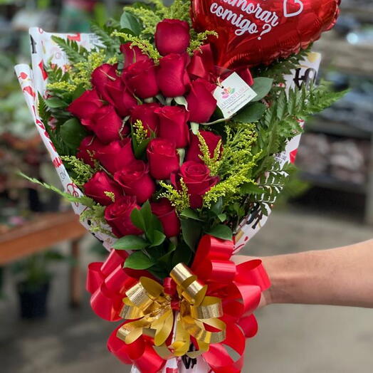 Buquê Cascata com Balão