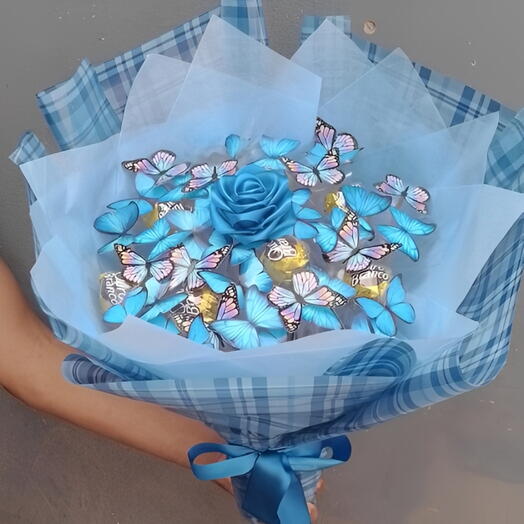 Buque Medio de Borboletas com Bombons