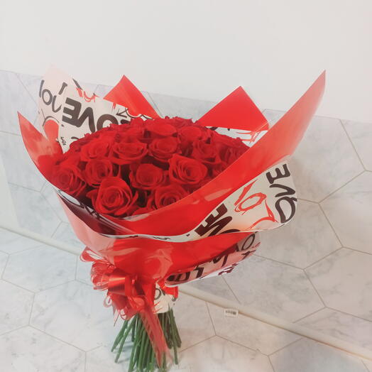 Buque Love 50 ROSAS Colombianas