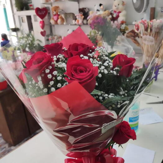 Buquê Tradicional Com 6 Rosas Vermelhas