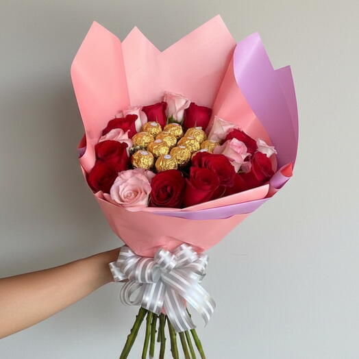 Buquê Rosas Mista com Chocolate