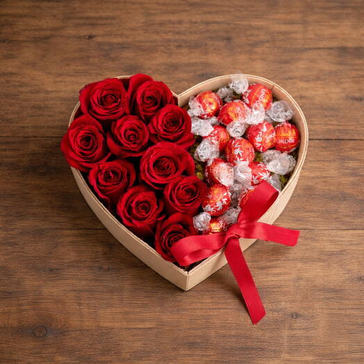 Coração com 10 Rosas e Trufas Lindt | La Floricultura