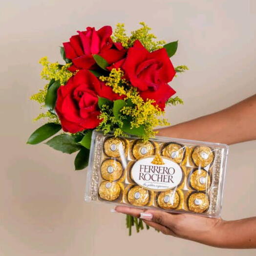 Arranjo de Três Rosas e Ferreiro